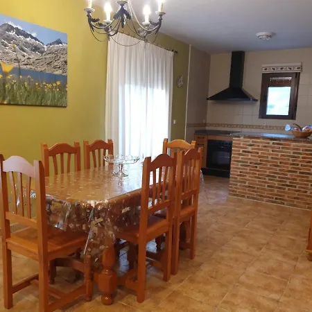 Holiday home Guijos *